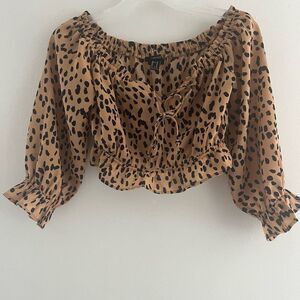 Forever 21 Crops Top women Medium long sleeve open casual cold shoulder